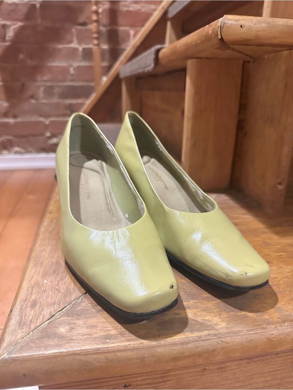 Liz Claiborne Celery Green Leather Square-Toe Low Heel Pumps